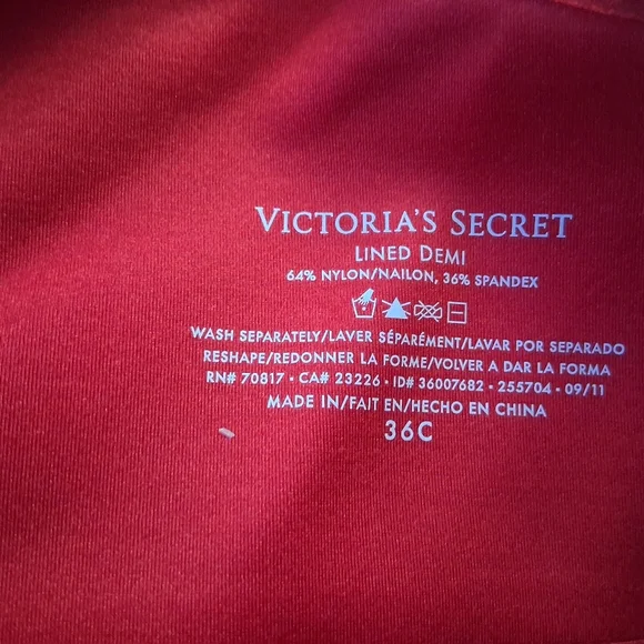 Elegant Red Lace Women's Victorias Secret Incredible Lined Demi New With Tags - Picture 6 of 7